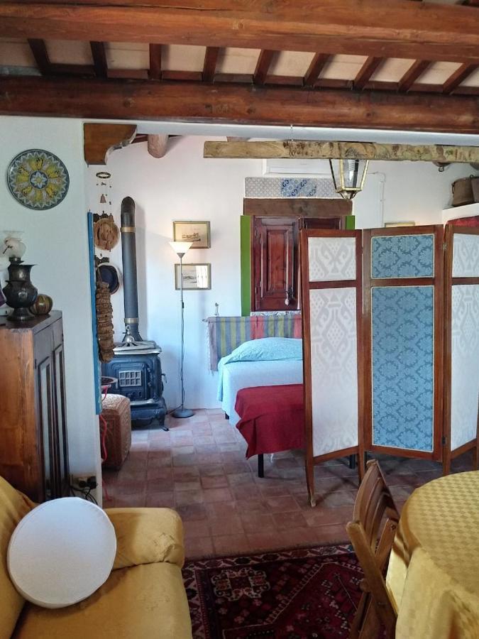 Il Corbezzolo Suite Appartament Castelluzzo Exterior photo