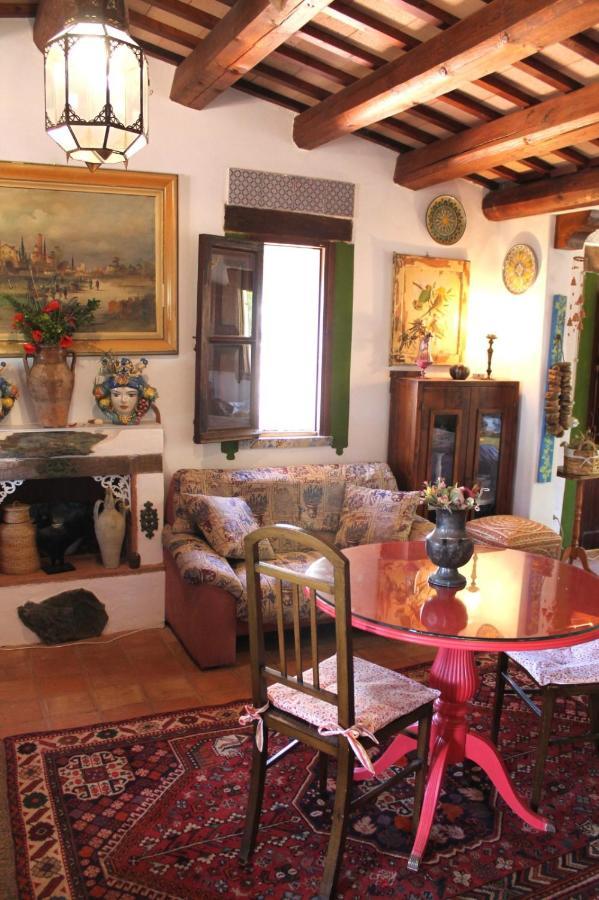 Il Corbezzolo Suite Appartament Castelluzzo Exterior photo