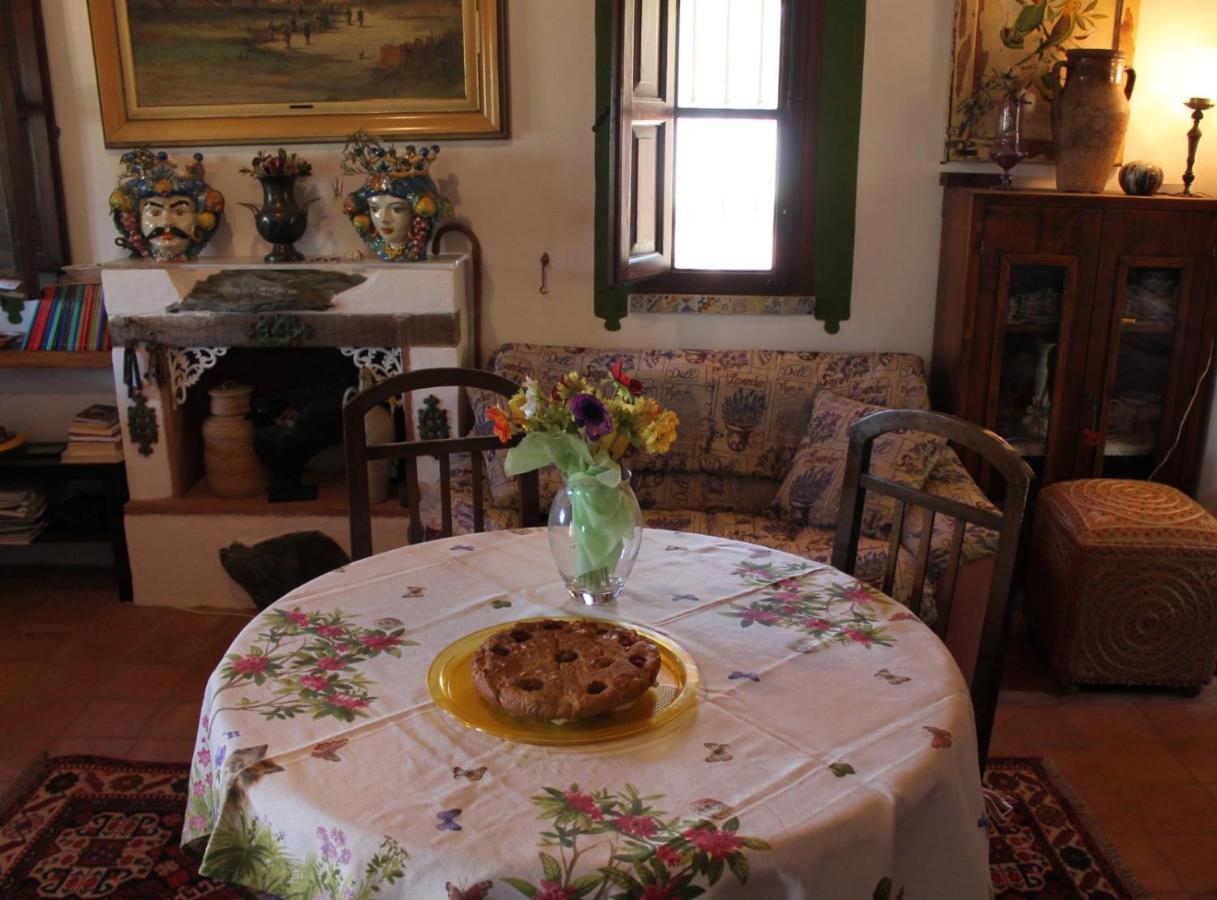 Il Corbezzolo Suite Appartament Castelluzzo Exterior photo